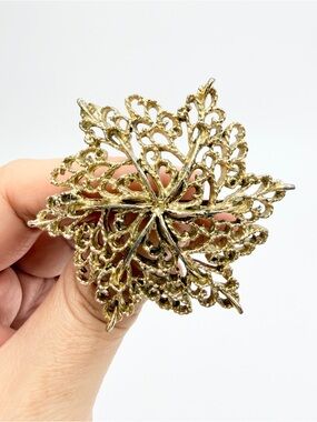 Vintage Gerry’s Gold Tone Snowflake Filigree Brooch Pin
